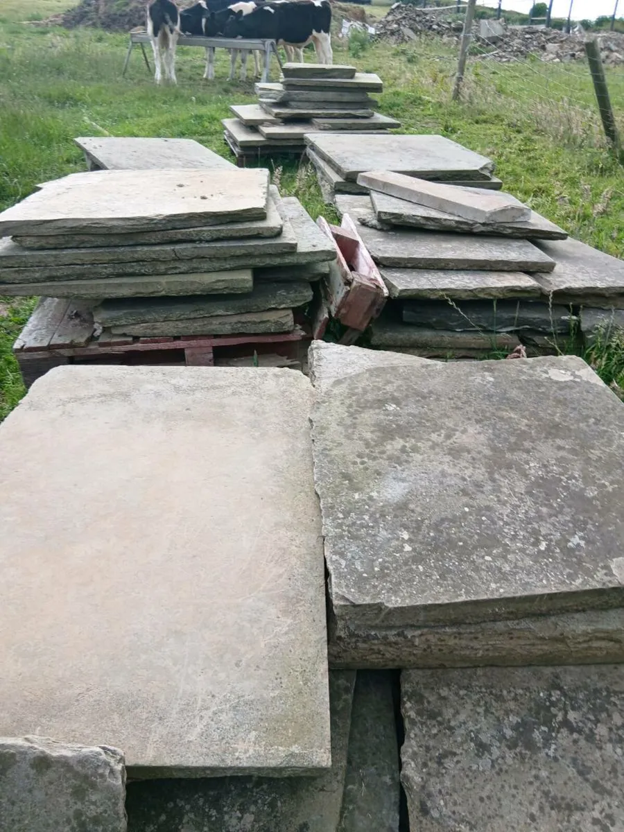 sand stone - Image 1