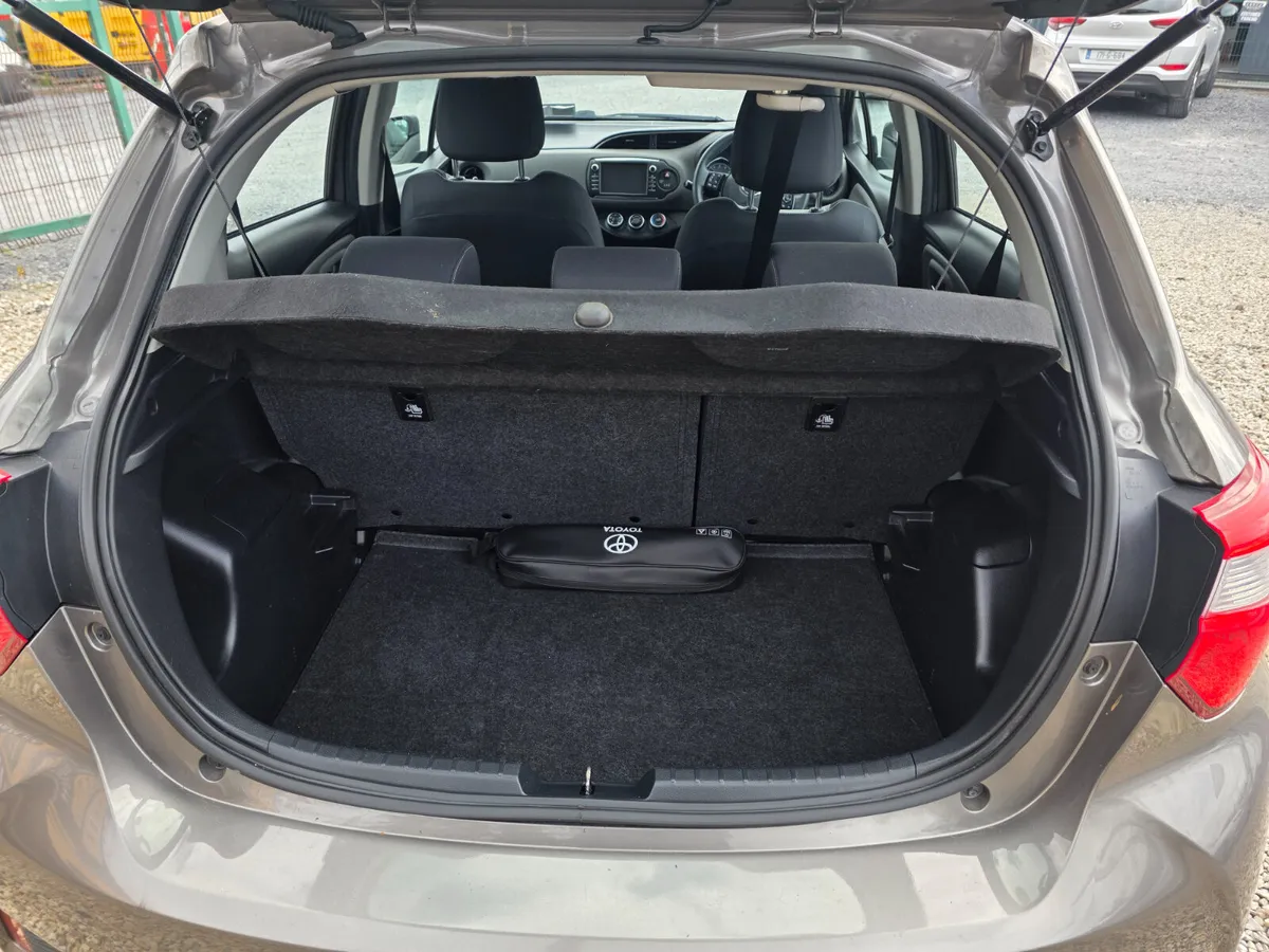 Toyota Yaris 2017 - Image 3
