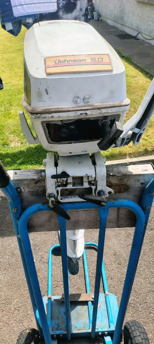 Johnson 5hp outboard - Image 3