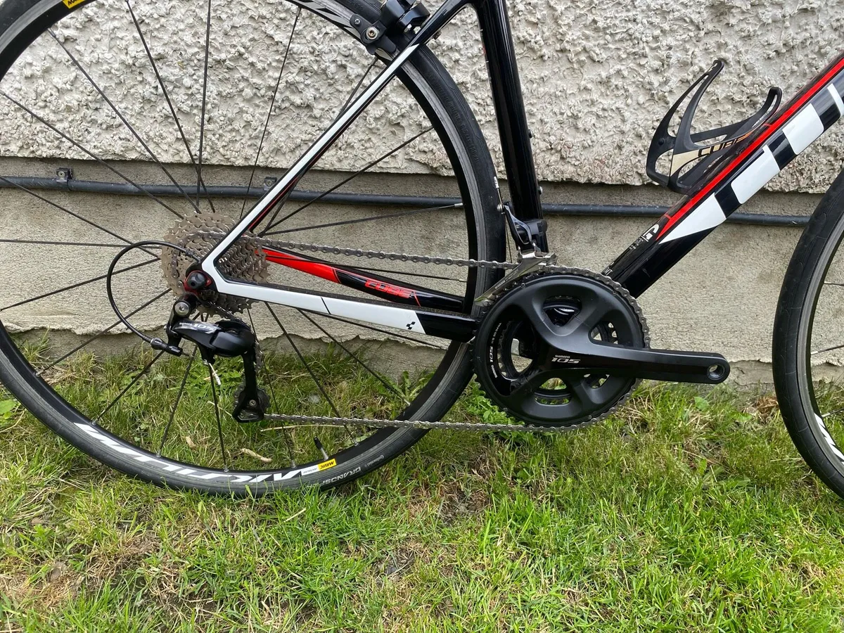 Cube Attain GTC Carbon - full Shimano 105 Groupset - Image 2