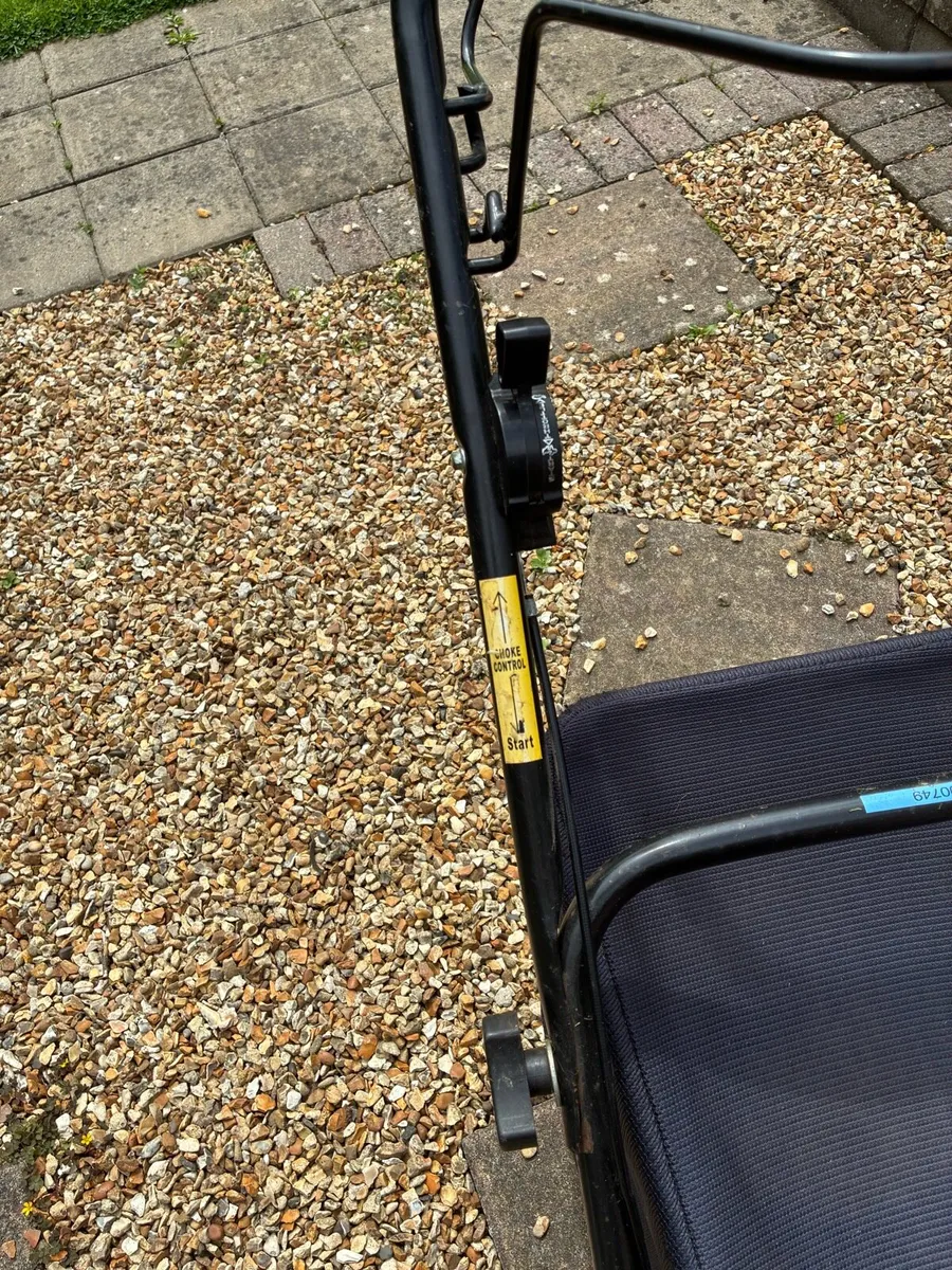 Second Hand Lawnmower - Image 4