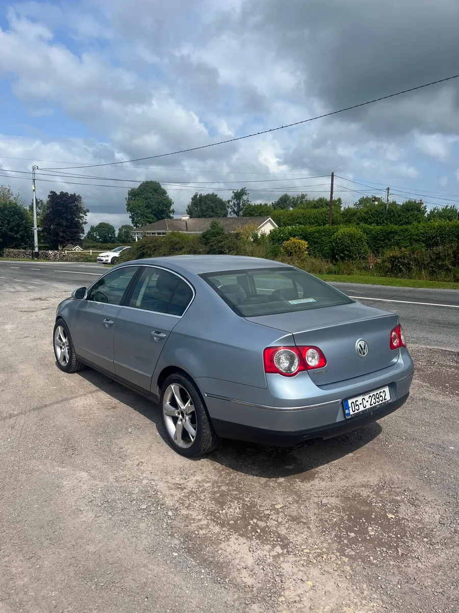 Volkswagen Passat - Image 3