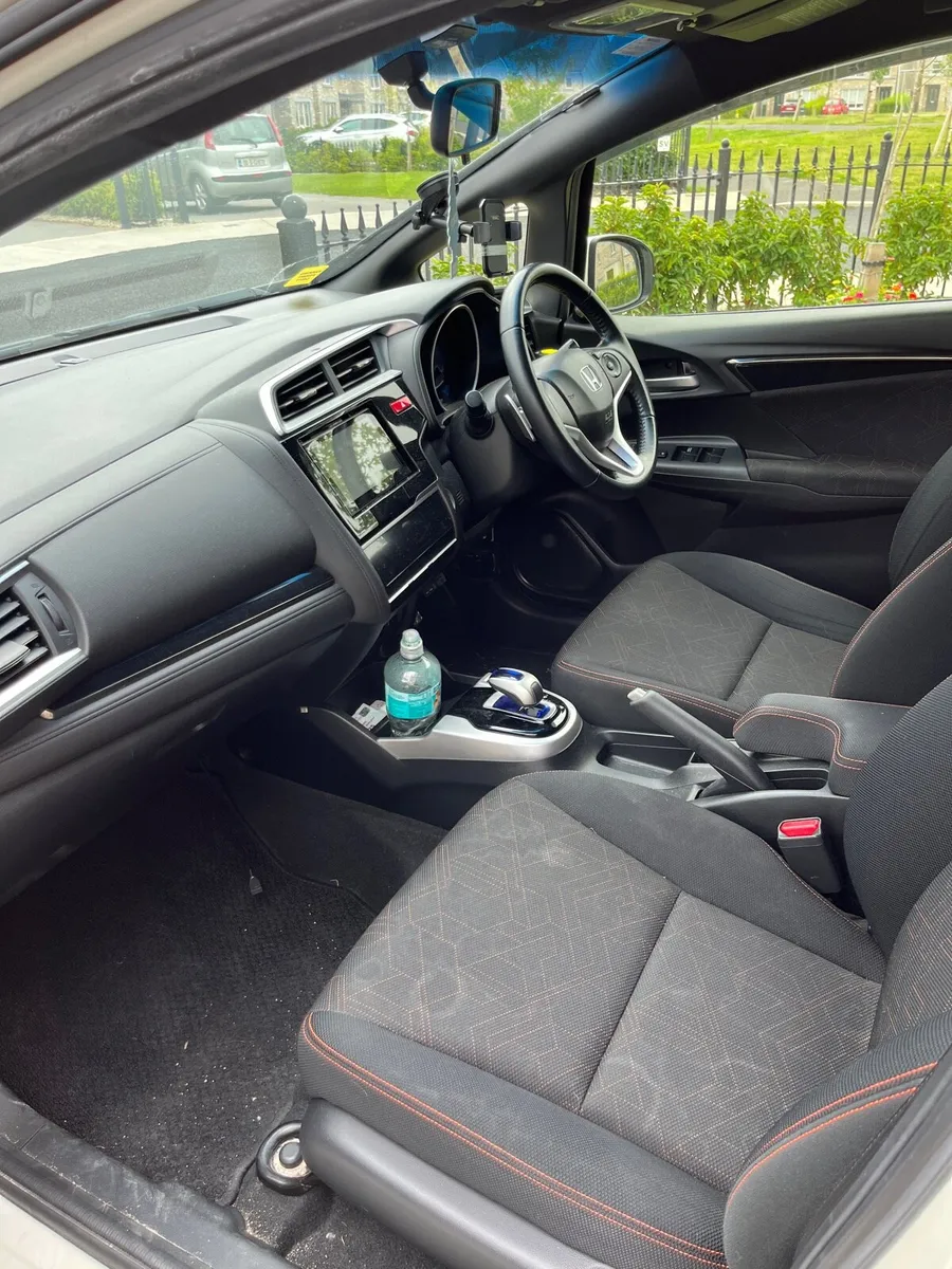 Automatic Hybrid Honda Fit 2013 New NCT - Image 1