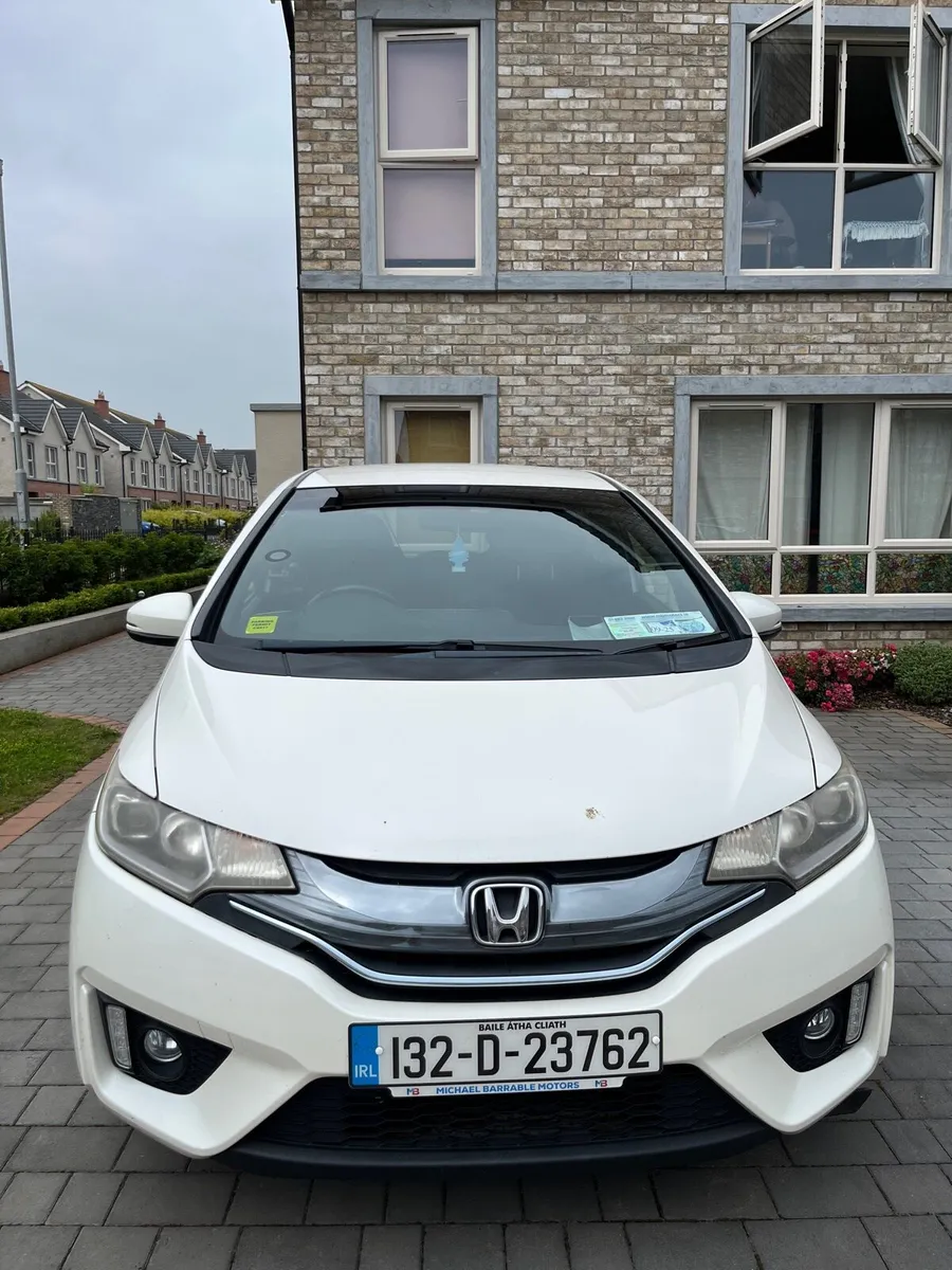 Automatic Hybrid Honda Fit 2013 New NCT - Image 2