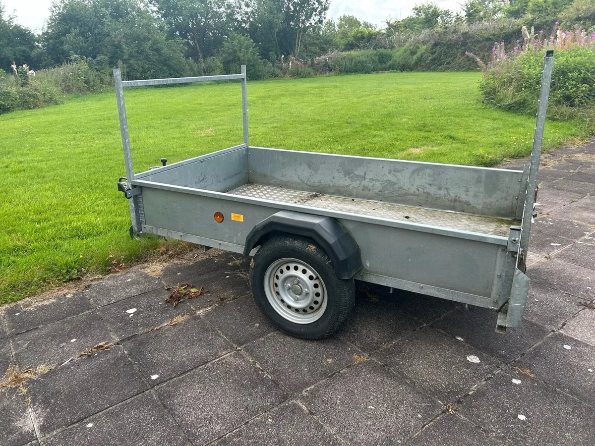 7 x 4 SINGLE  AXLE TRAILER AS NEW - Image 1
