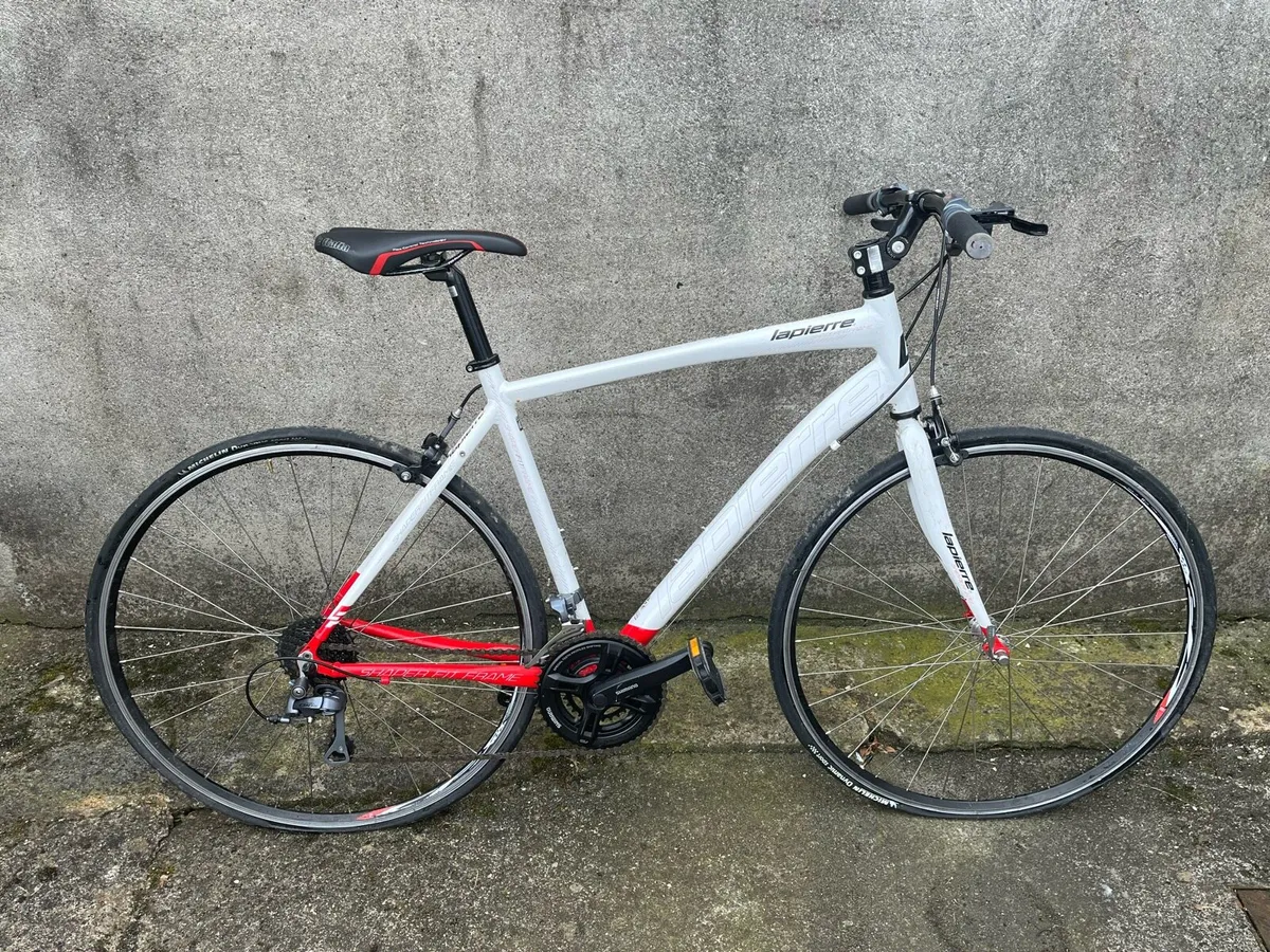 Lapierre Hybrid Bike, Lightweight Shaper Fit Frame - Image 1