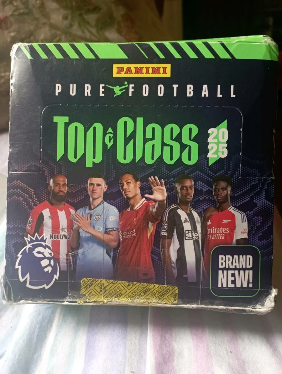 PANINI TOP CLASS 2025 FULL BOX 24  PACK - Image 1