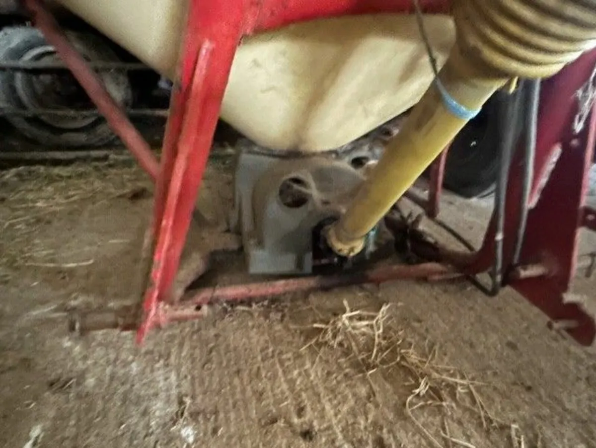 Vicon Spreader and MF Seed Drill - Image 3