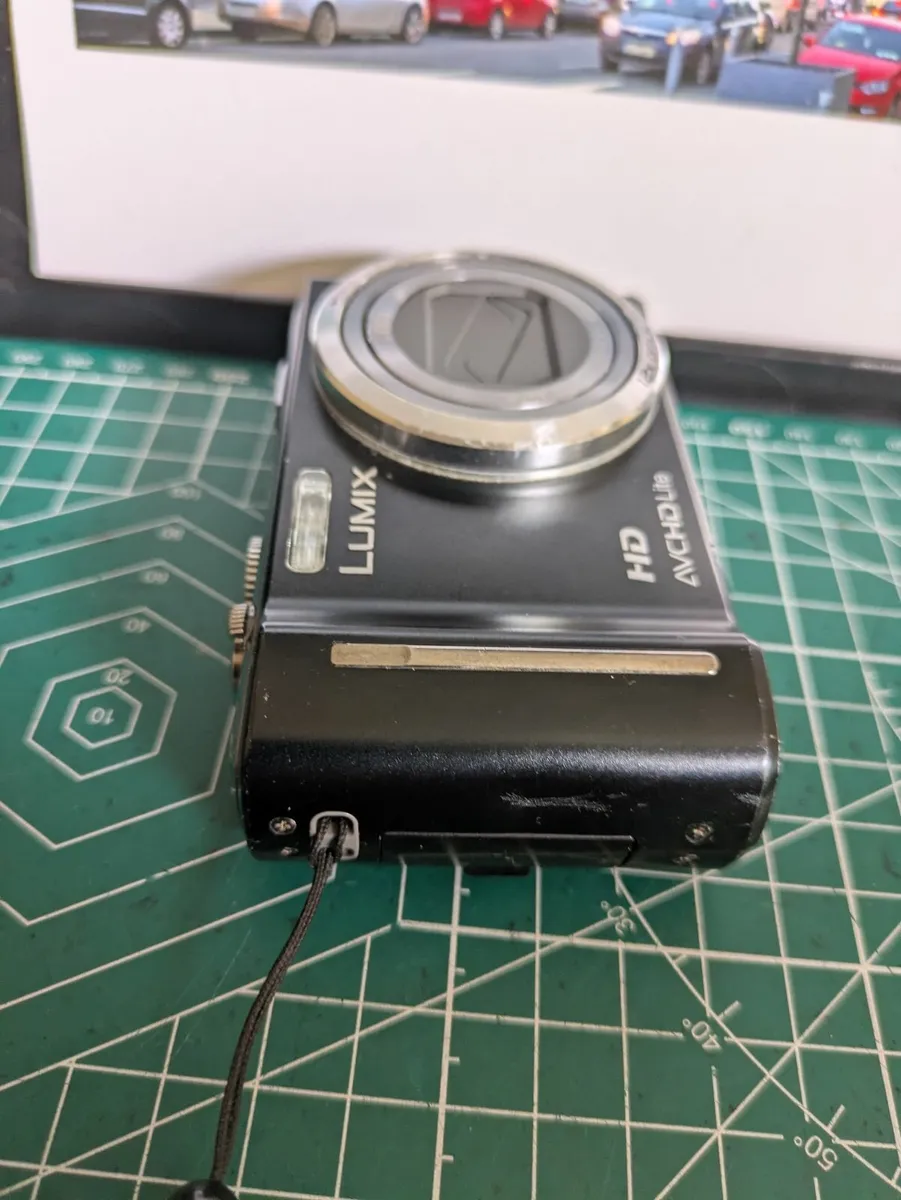 Panasonic Lumix TZ10 -12MP CCD🌈 Leica Lens💥 - Image 4
