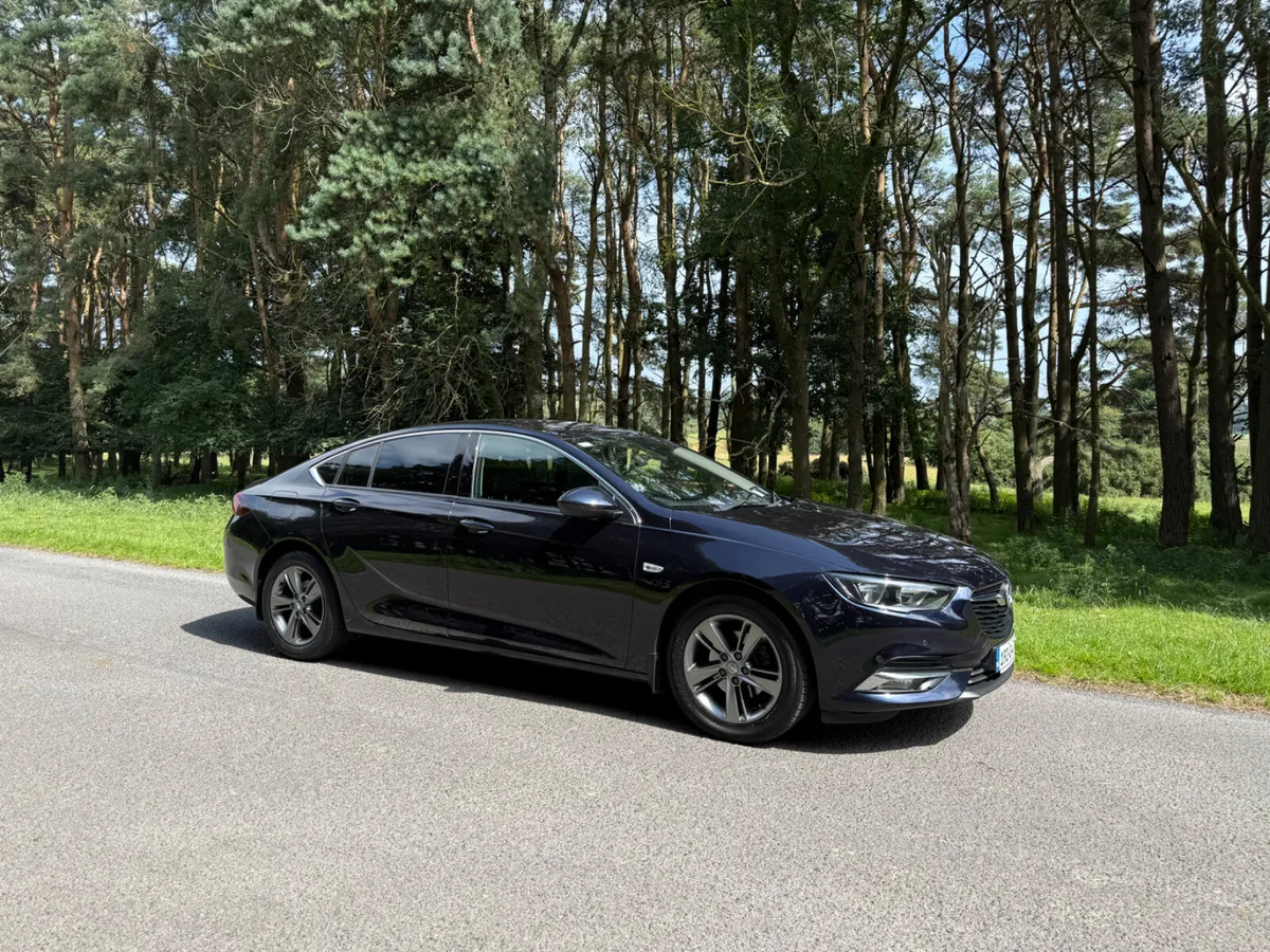 Opel Insignia 1.5 Turbo SRI - Image 1