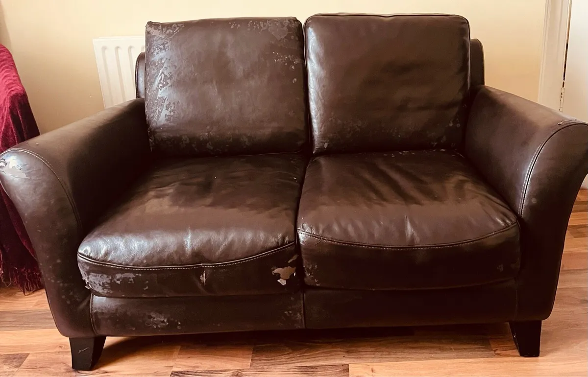 Bargain €15 3 piece brown faux leather suite - Image 1
