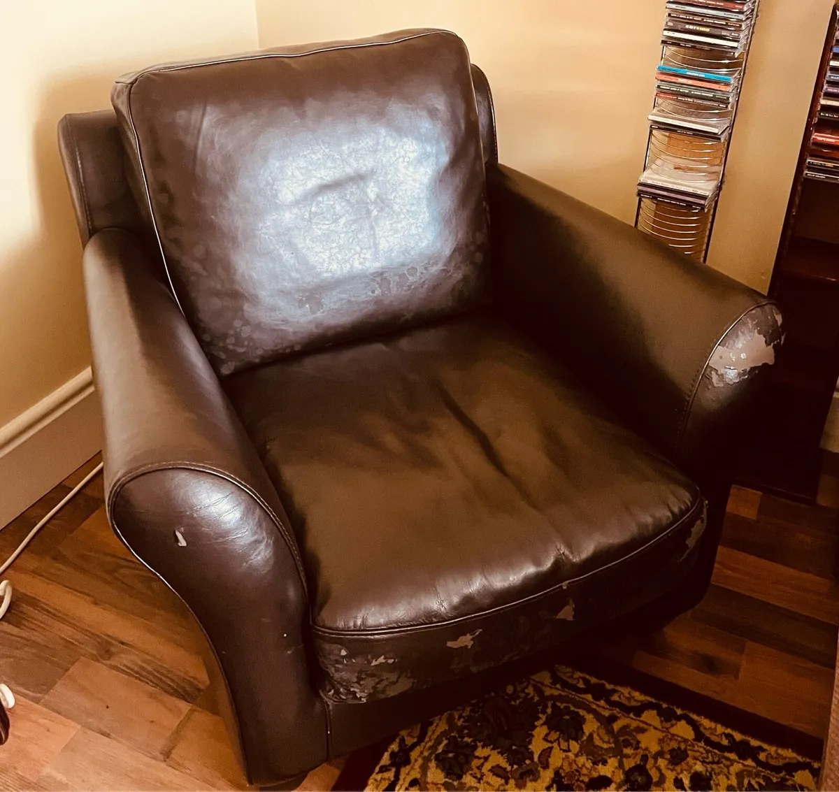 Bargain €15 3 piece brown faux leather suite - Image 3