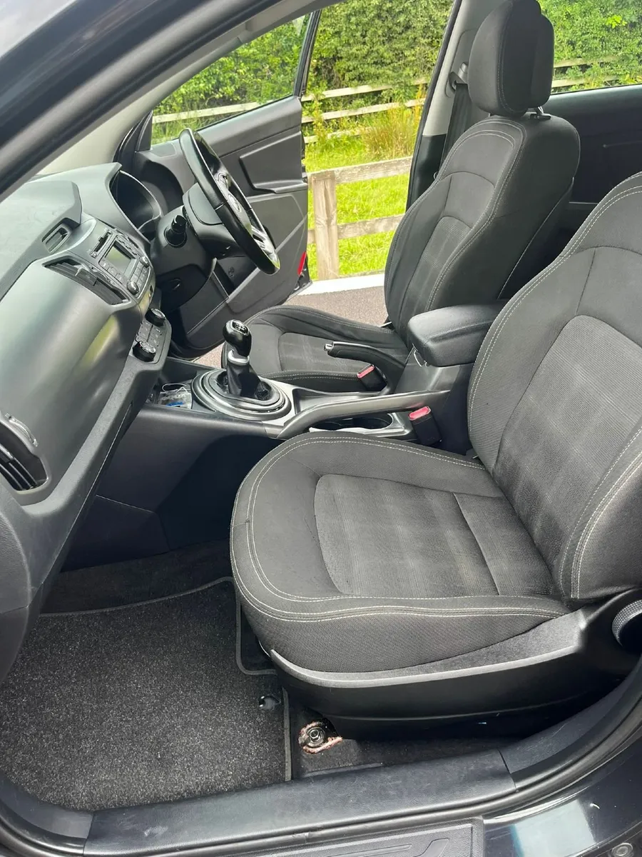 Kia Sportage 2012 - Image 4