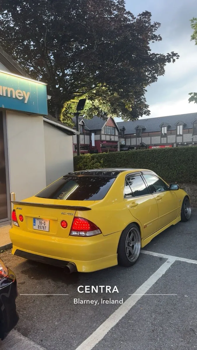 Toyota altezza - Image 2