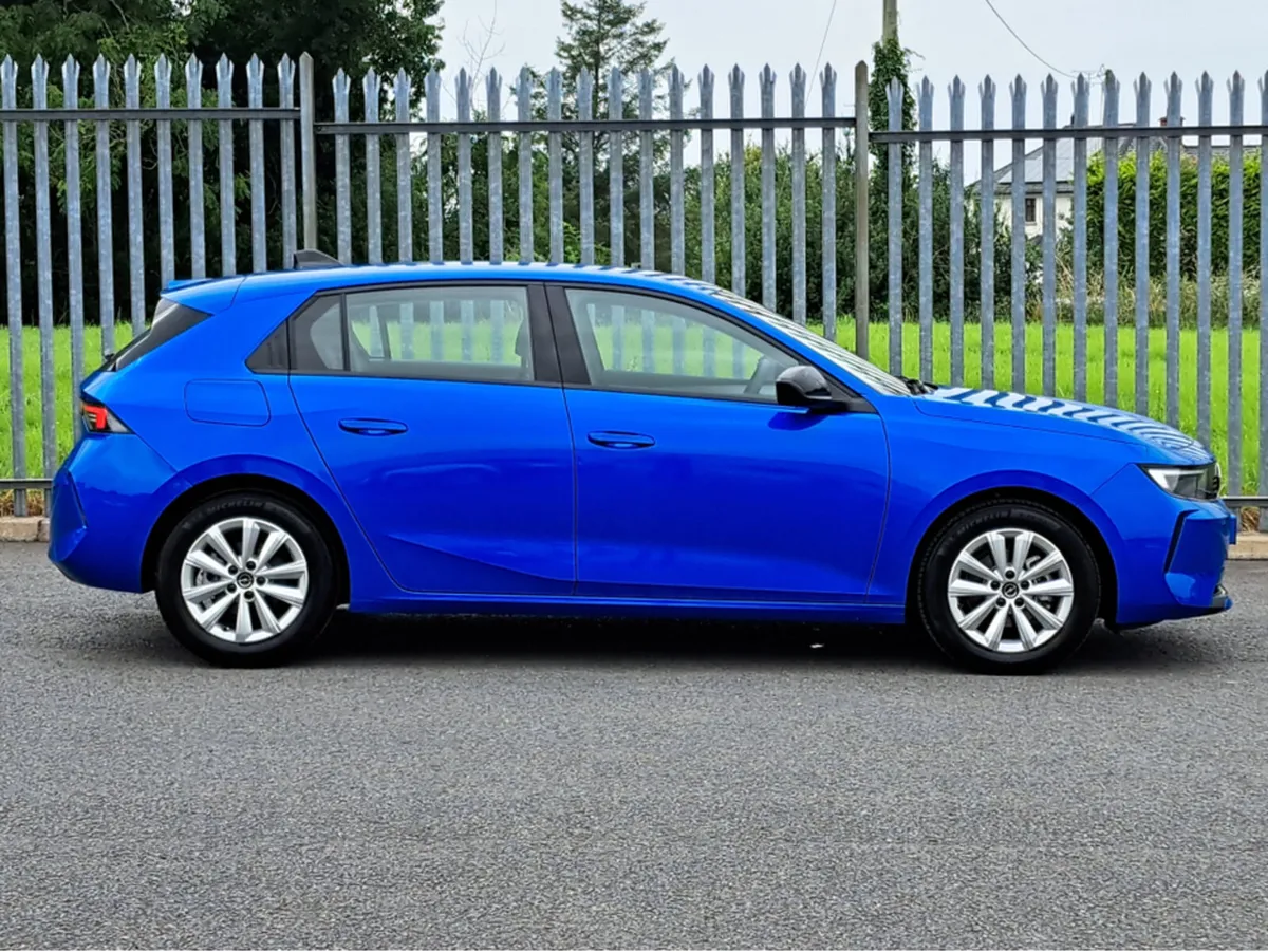 Opel Astra SC 1.2TURBO 110BHP **252 REG** - Image 3