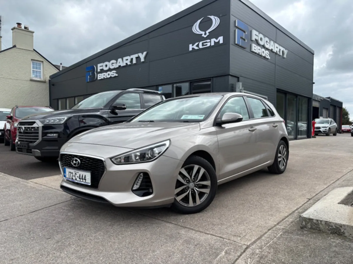 Hyundai i30 2017,I 30 DELUXE 5DR - New Model - Image 1