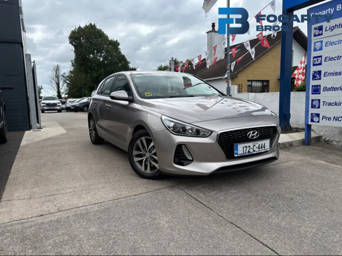 Hyundai i30 2017,I 30 DELUXE 5DR - New Model - Image 2