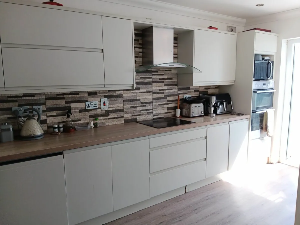 Kitchen - Image 1