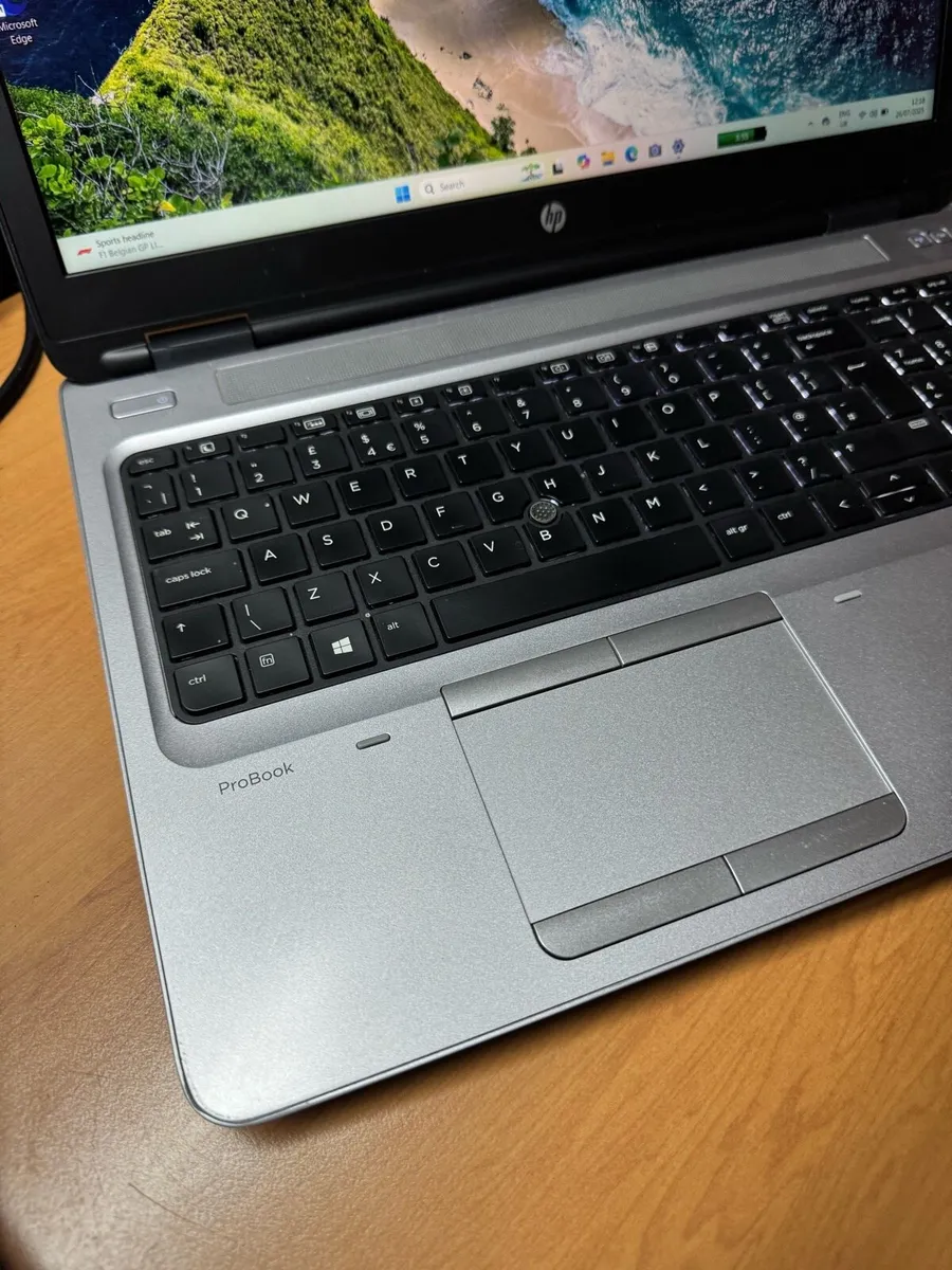 Hp laptop i5 16-512ssd win 11 pro - Image 3