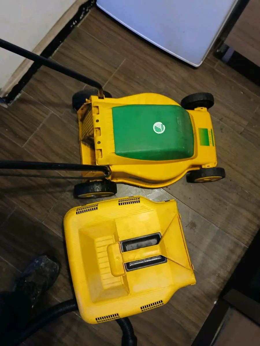 Lawnmower - Image 2