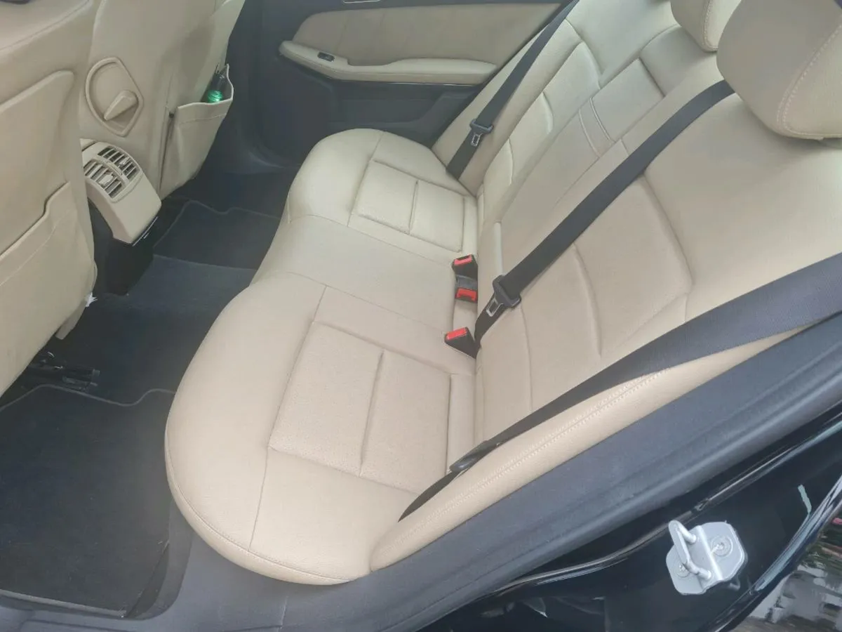 Mercedes E200 - Image 3