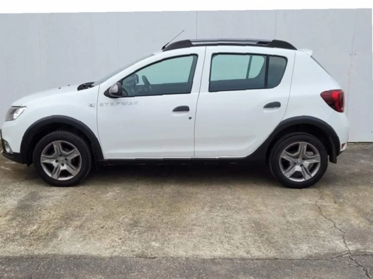 Dacia Sandero Stepway TCe 90 Stepway Alternative - Image 1