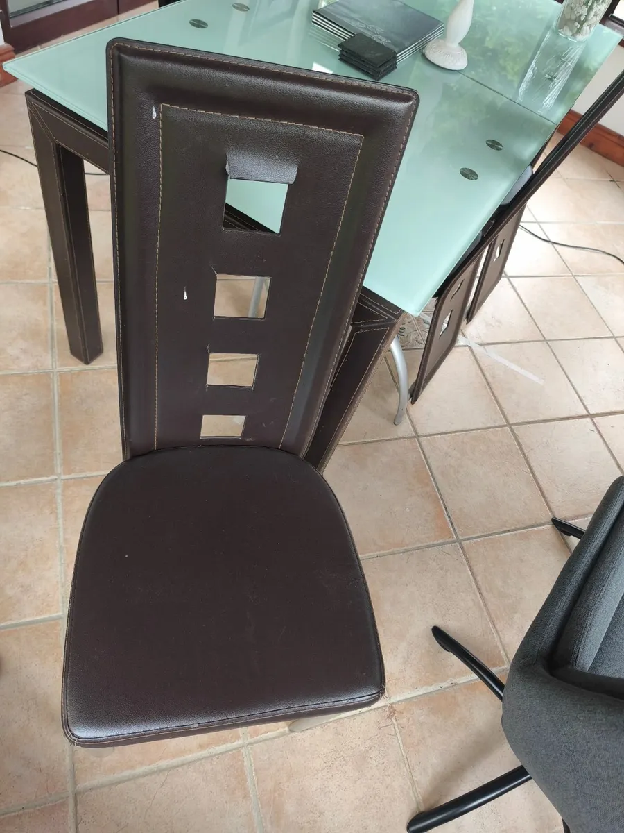 Dining Table and Chairs - Image 3
