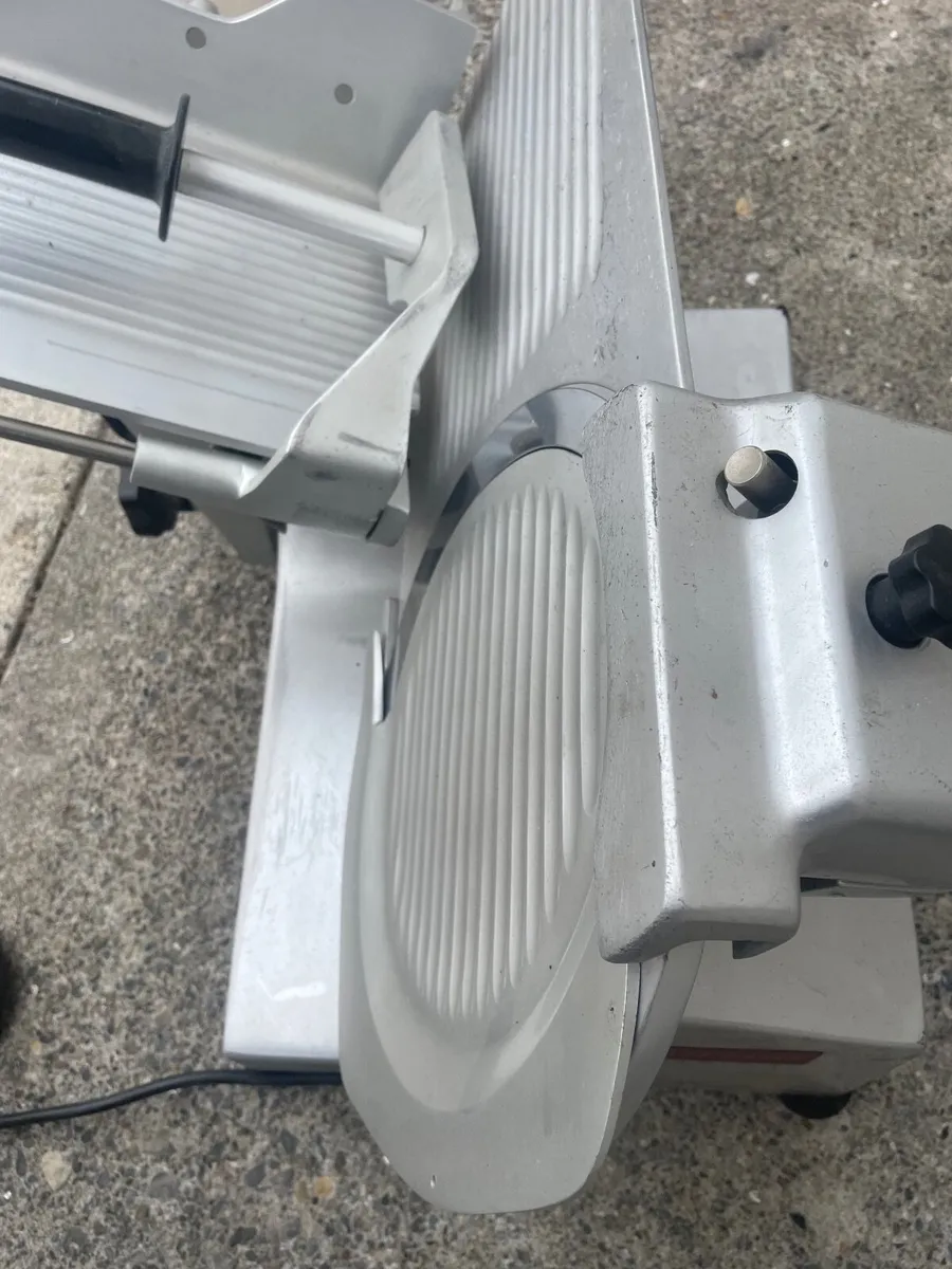 3 meat slicers €100 each - Image 2