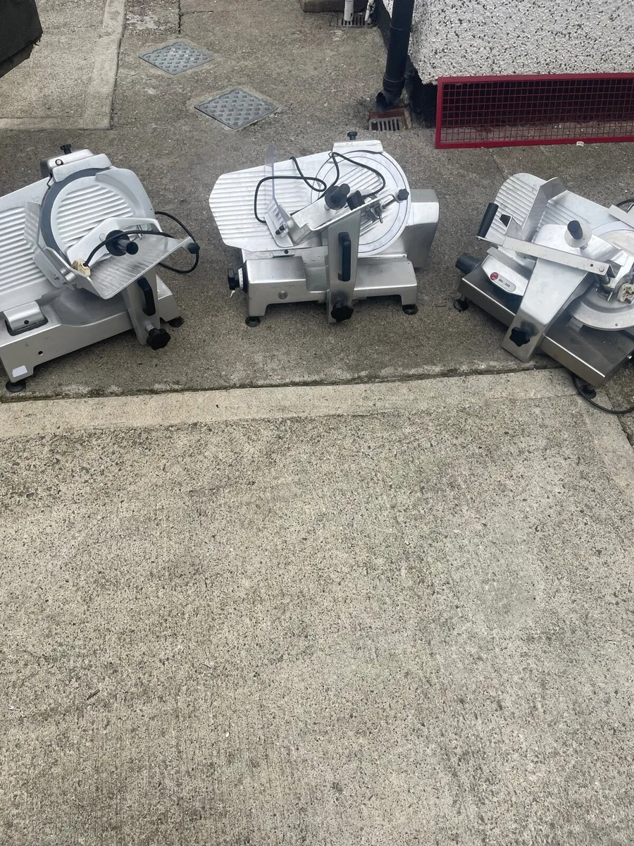 3 meat slicers €100 each - Image 1
