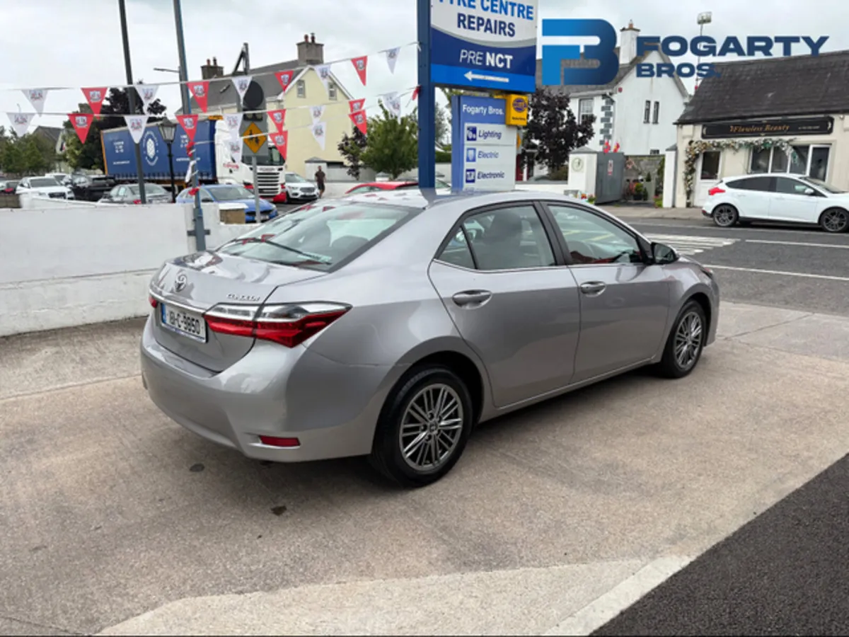 Toyota Corolla 2018, 1.33 LUNA SPORT 4DR - Image 3