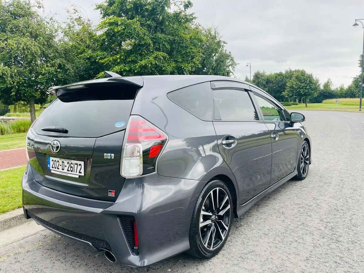 Toyota Prius plus GR 7easts - Image 2