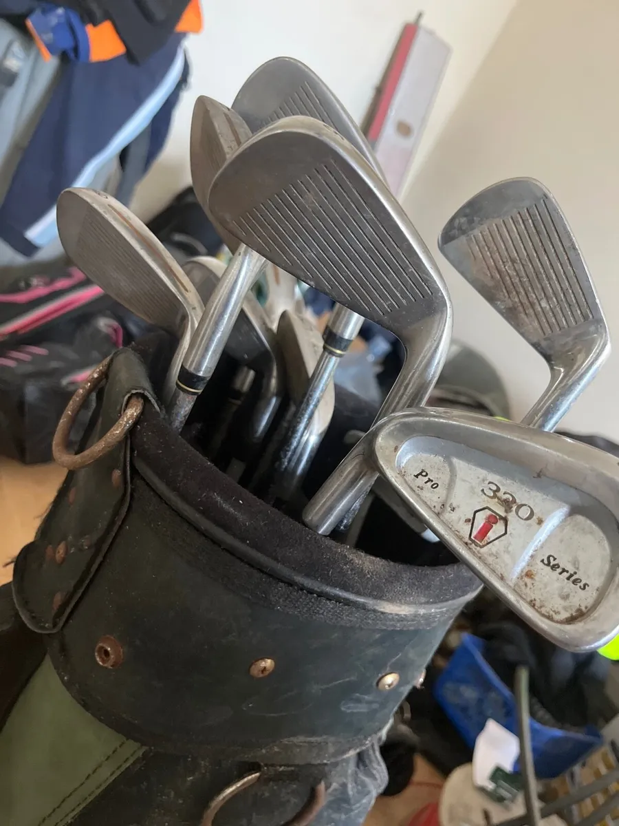 Left handed golf clubs. - Image 2