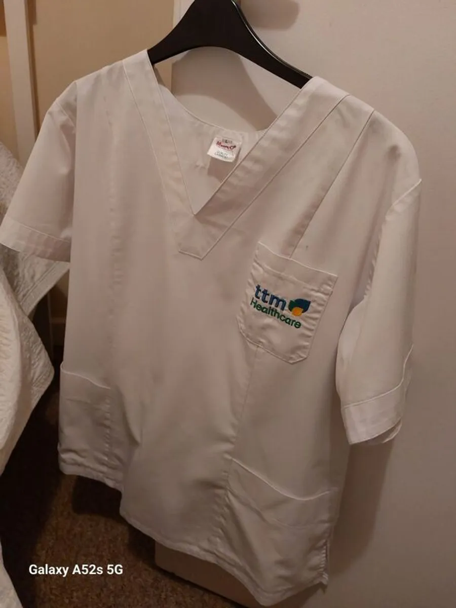 hospital uniform - Image 1