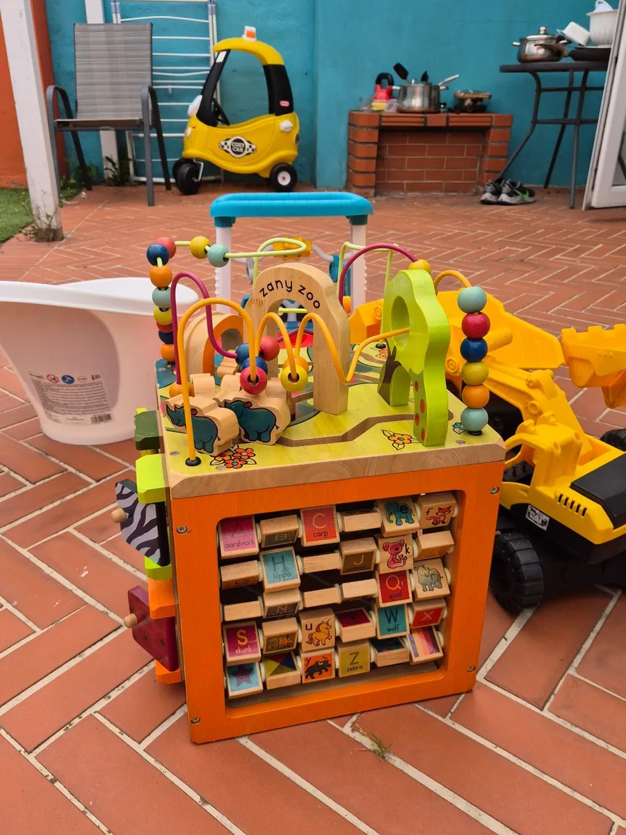 Toddler Toys and Bath - Image 3