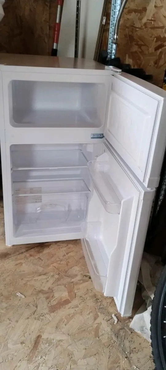 Logic fridge freezer - Image 2