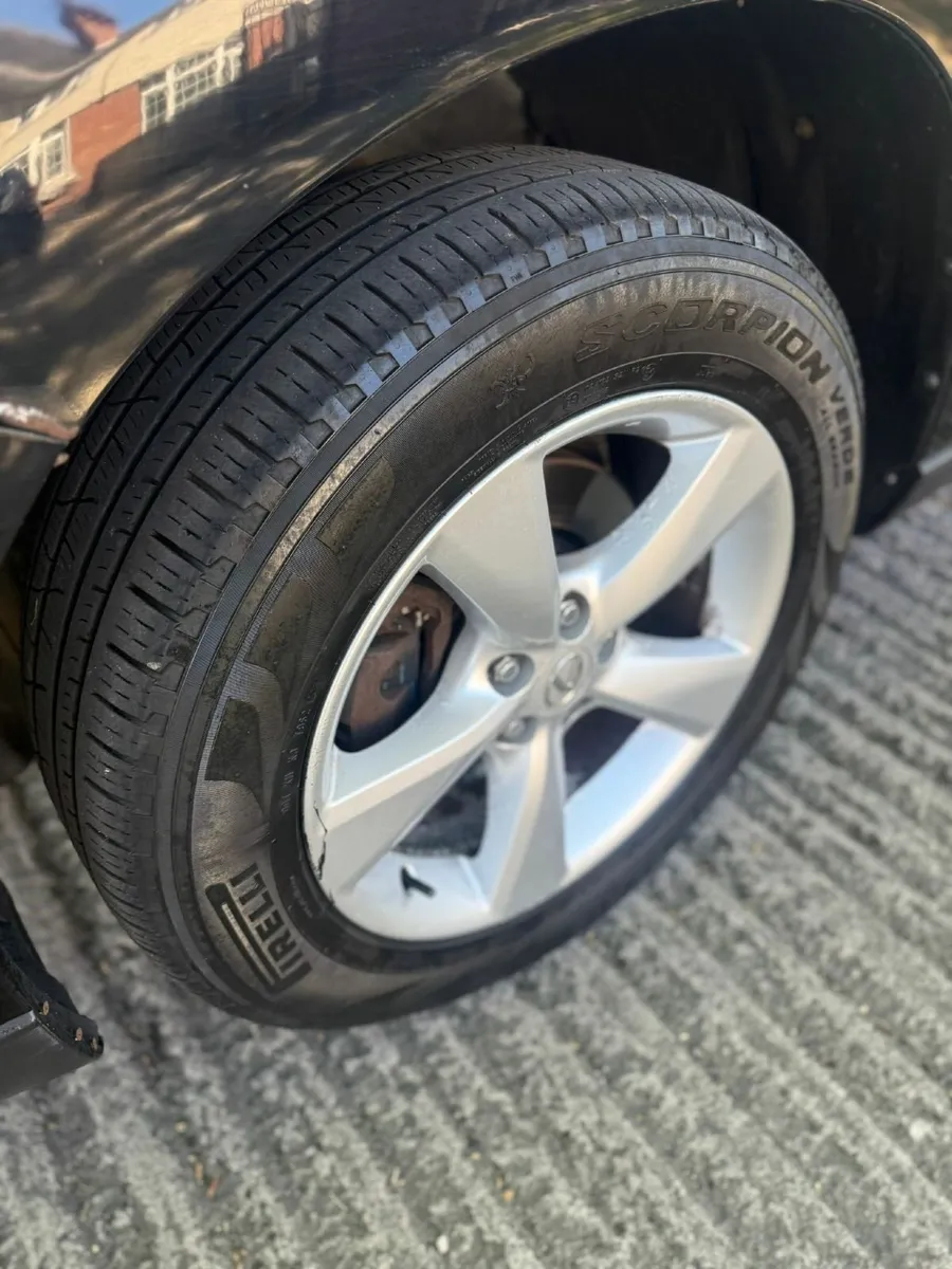 Lexus RX 2010 "Low Mileage and Low Tax" - Image 2