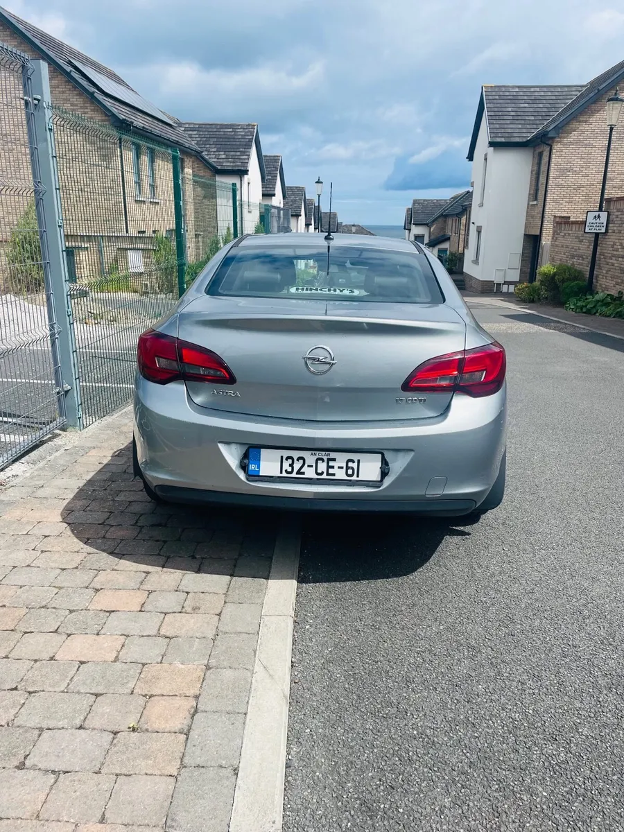Opel Astra 2013 - Image 3