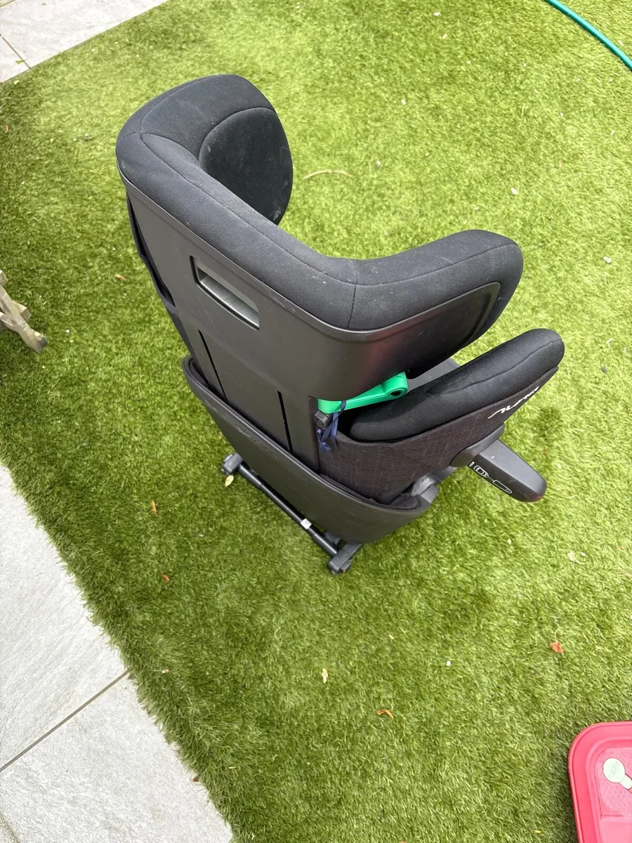 Car seat - Image 2