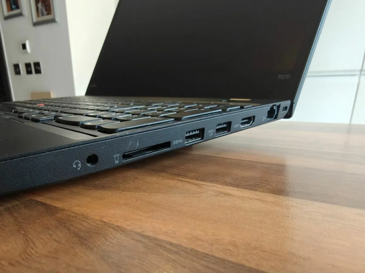Lenovo Thinkpad T570  | i5 | 16GB | 256GB | 15.6" - Image 4