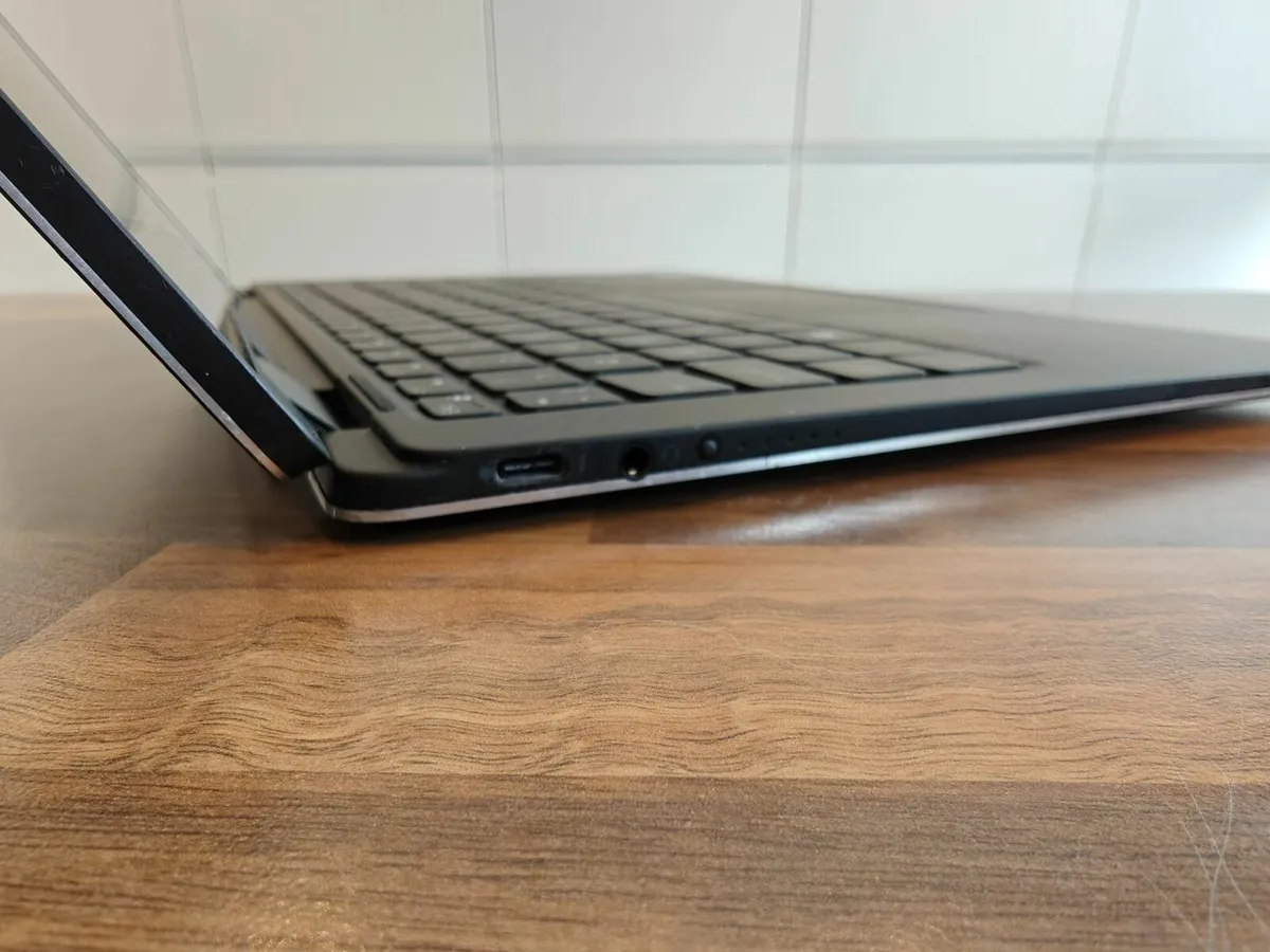 Dell XPS 13 9365 2-in-1 | Intel i5 | 8GB | 256GB | - Image 4