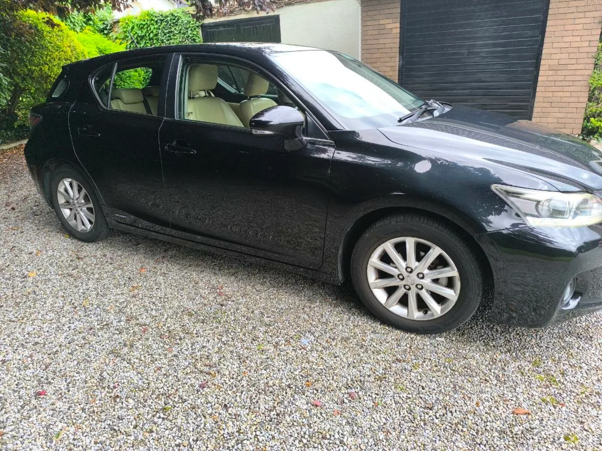 Lexus CT 200h - Image 3