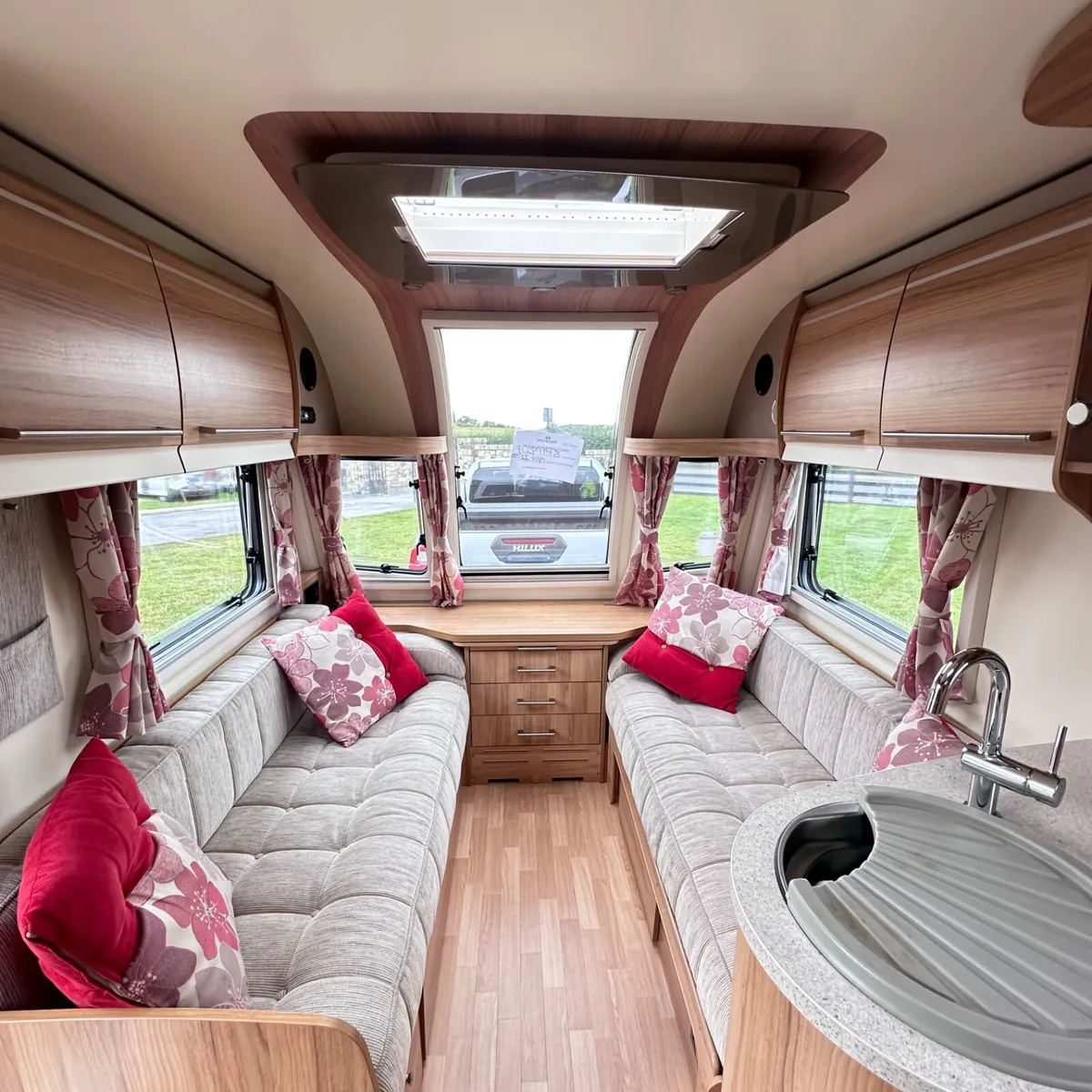 ✨STUNNING BAILEY UNICORN CADIZ 4 BERTH✨ - Image 3