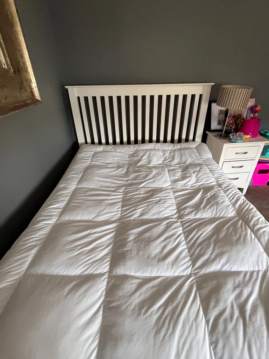 Bed - 4ft 6 - Image 2
