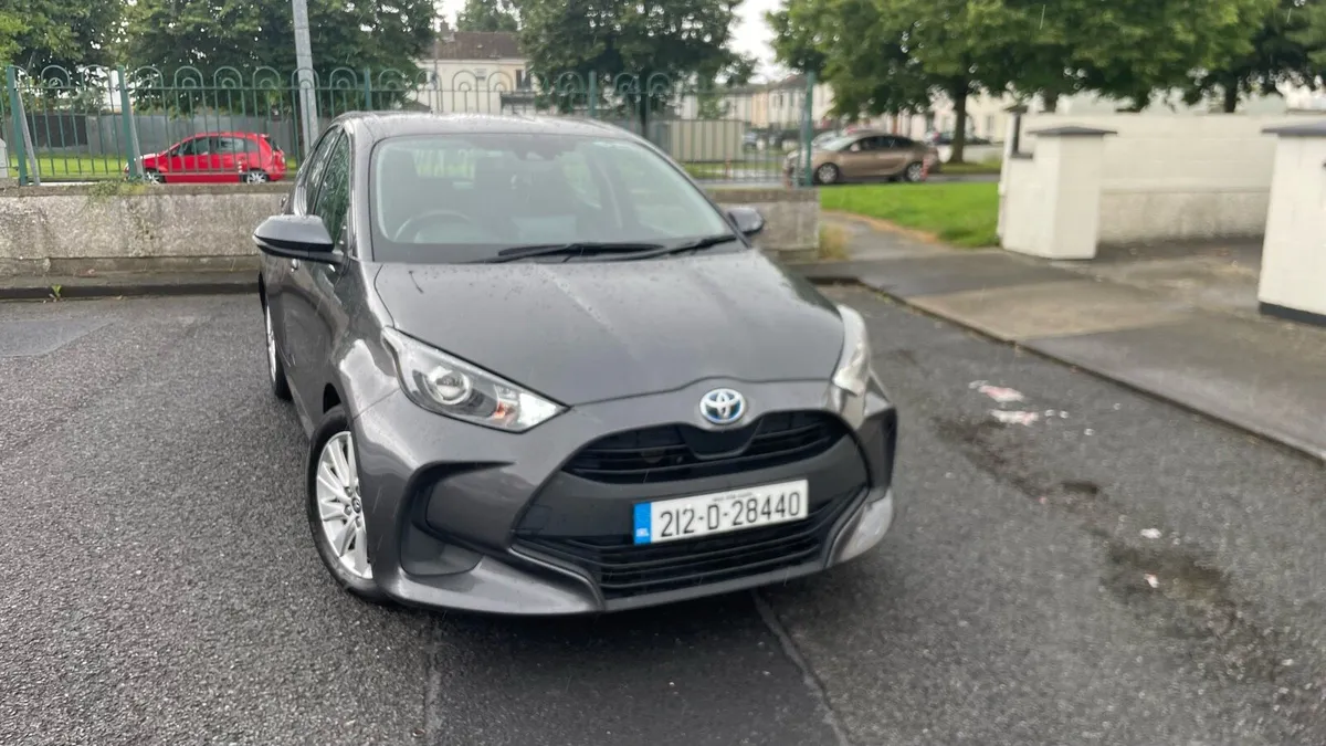 Toyota Yaris Hybrid - Image 1