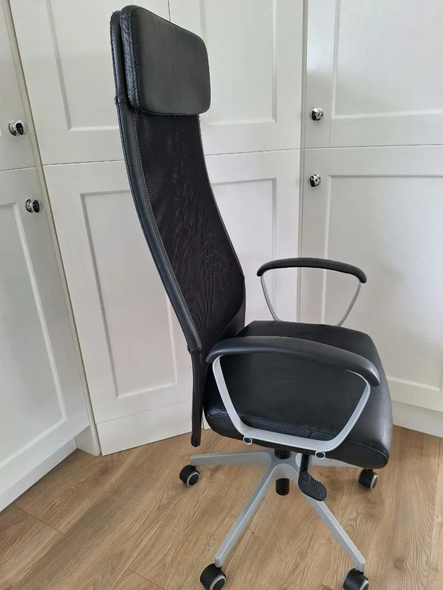 markus office chair - Image 1