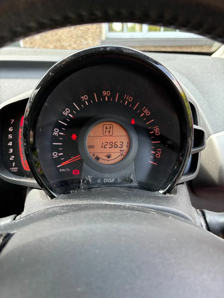 Toyota Aygo 2017 - Image 2