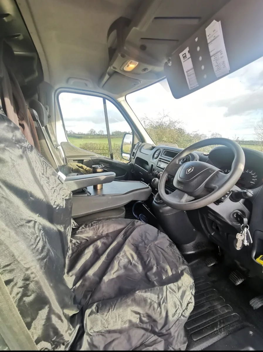 Renault Master 2019 - Image 2