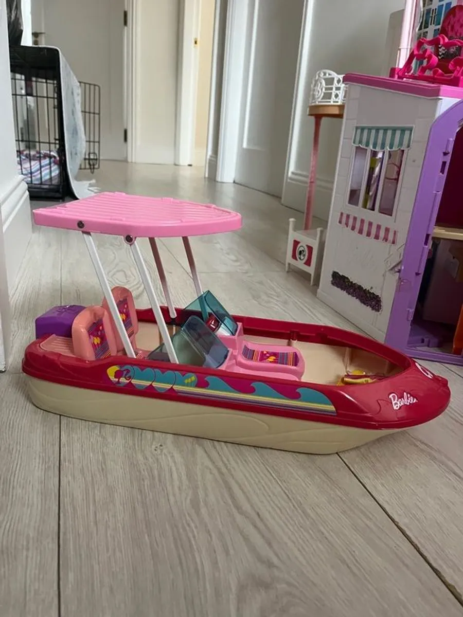 Barbie furniture and doll collection - Image 4