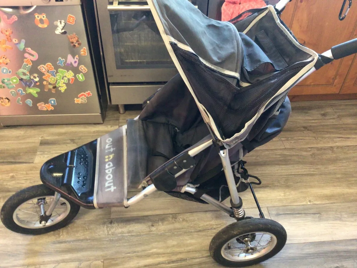 Baby/toddler items out and about buggy, feeding et - Image 2