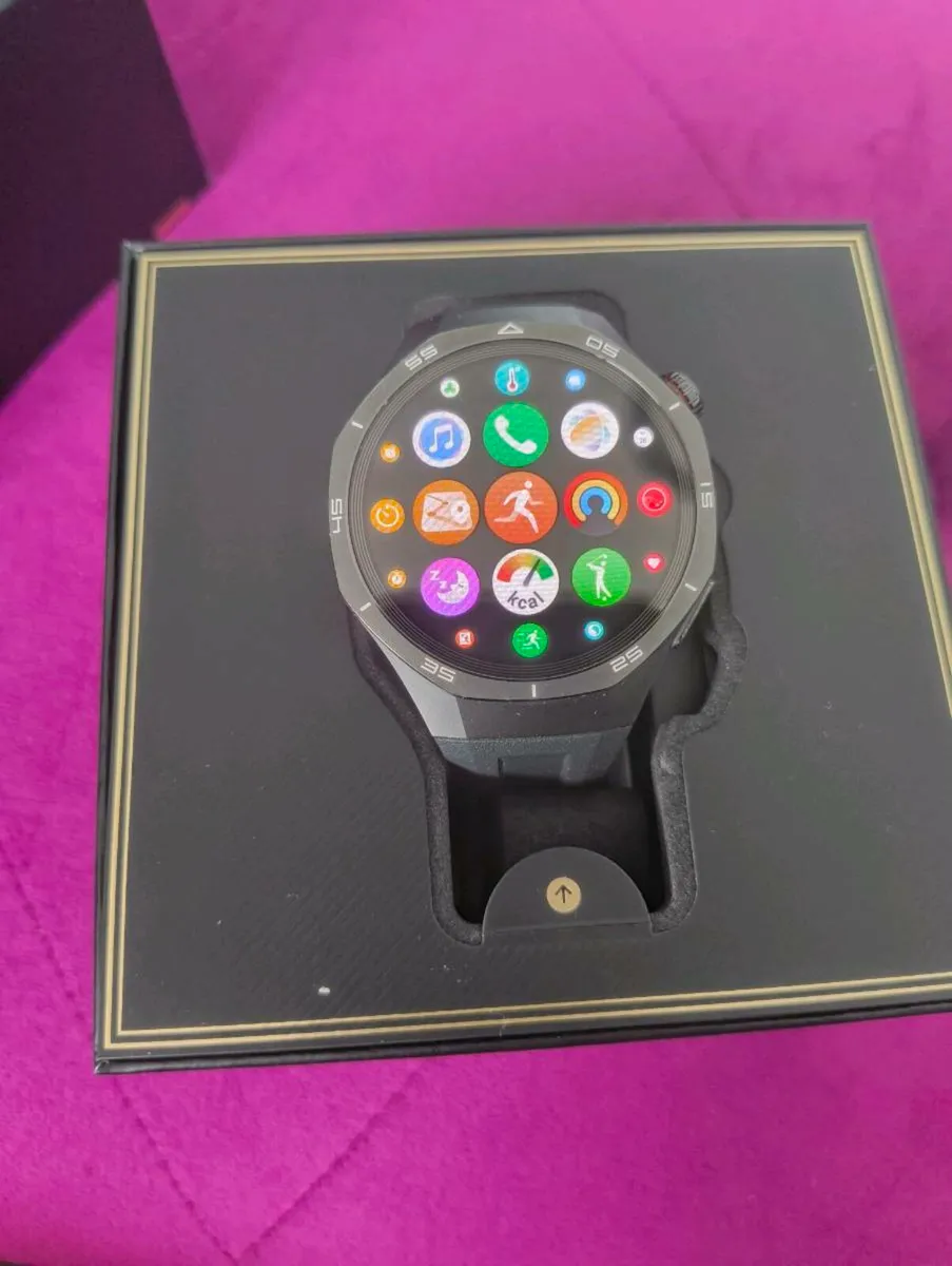 Huawei GT5 smart watch - Image 1